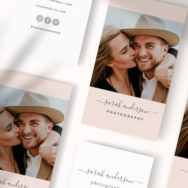 Script Modern Typography Photographer Blush Pink Visitenkarte (Von Creator hochgeladen)