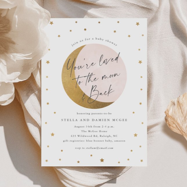 Script Mond und zurück Baby Shower Einladung (Elegant Script Gold Moon and Stars Pink Girls Baby SHower Invitations.)