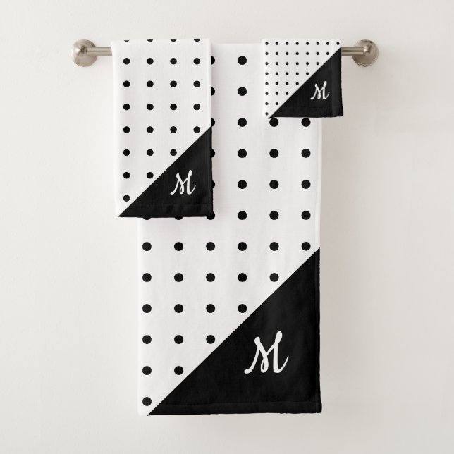 Script Monogram Black on White Polka Dot Pattern Badhandtuch Set (Insitu)