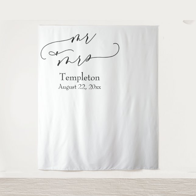 Script Mr. & Mrs. Simple Links Aligned Foto Hinter Wandteppich (Vorderseite)