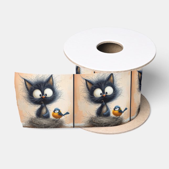 Scruffy mit Augen Katze, die einen Wurm für einen  Satinband (Spule)
