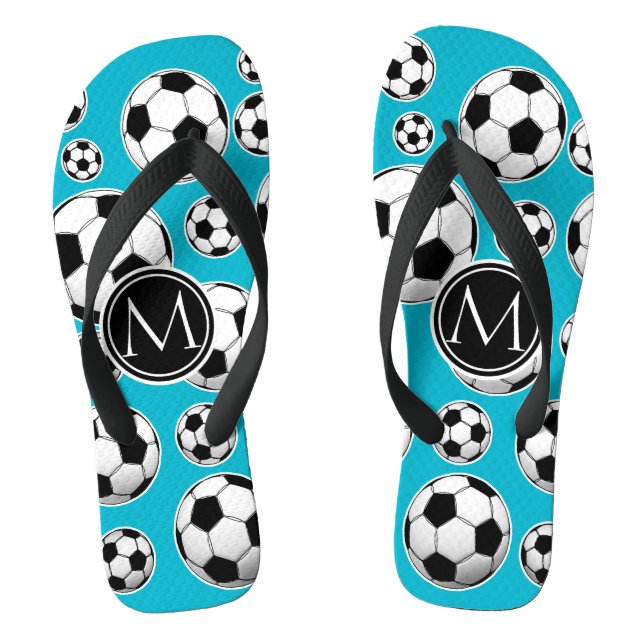 Scuba Blue Soccer Ball Pattern und Monogramm Flip Flops (Fußbett)
