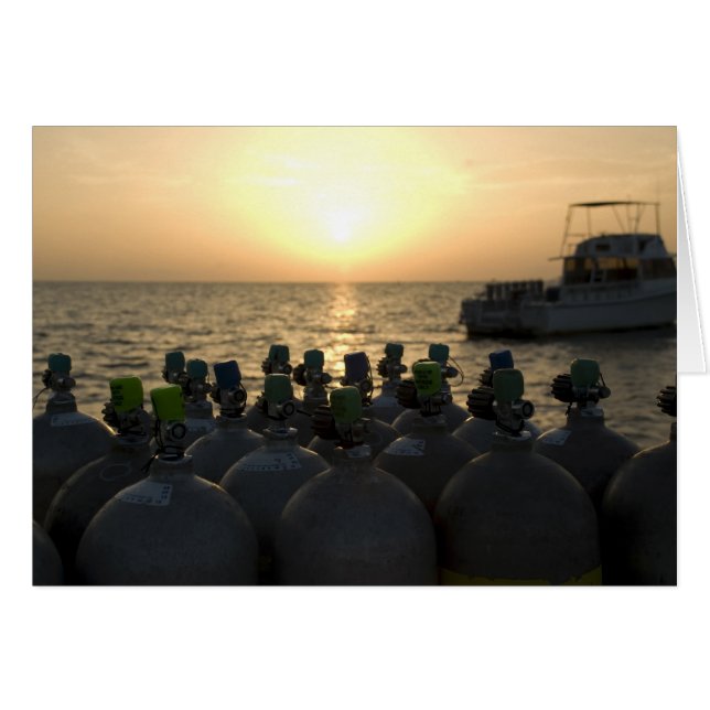 Scuba Tanks und Tauchboot (Vorderseite (Horizontal))
