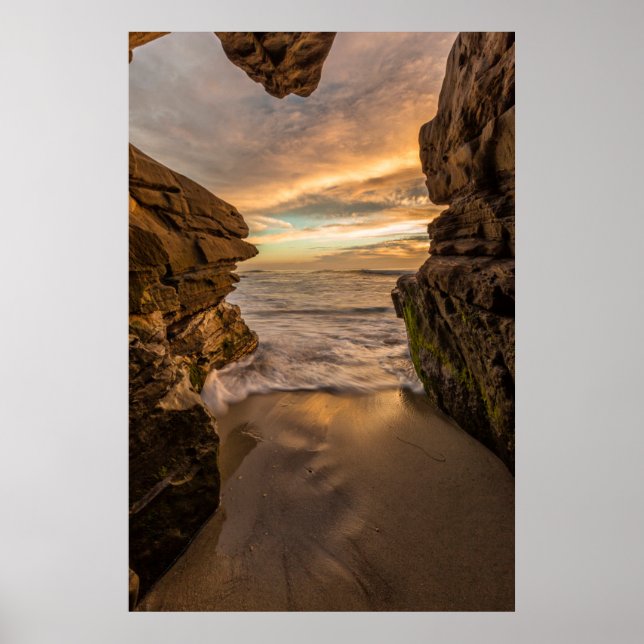 Sea cave at Windansea Beach Poster (Vorne)