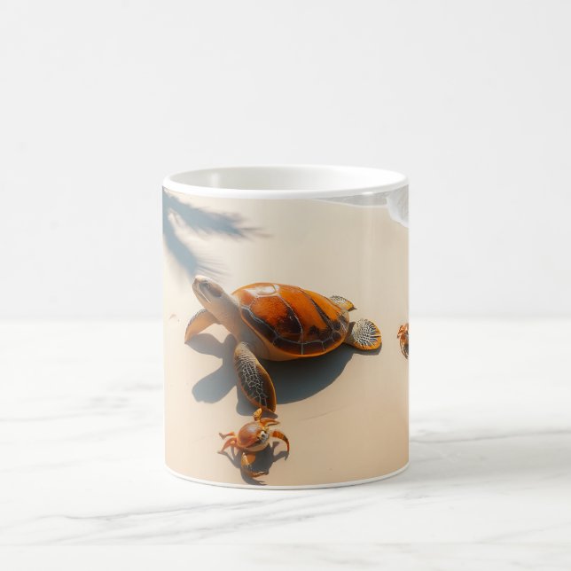 Sea  Crabs on Tropical Beach – Serene Ocea Kaffeetasse (Mittel)