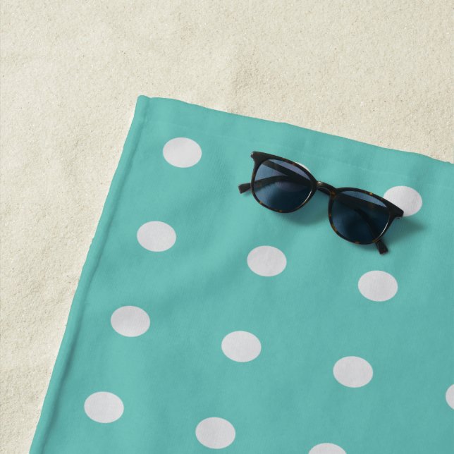 Sea Foam Green und White Polka Dots Strandtuch (Beispiel)