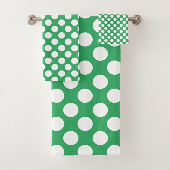 Sea Green: Grosses weißes Polka Dot Pattern Badhandtuch Set (Insitu)
