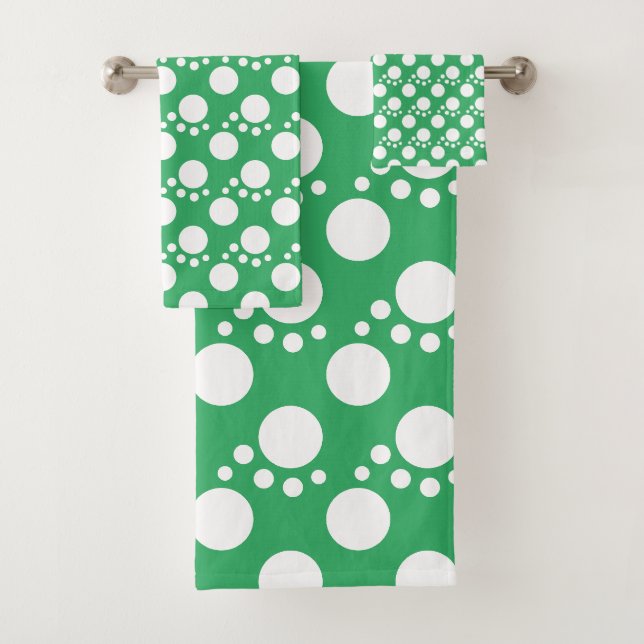 Sea Green : Moderne Punkte in Weiß Badhandtuch Set (Insitu)