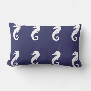 SEA HORSE BLANC sur coussin bleu