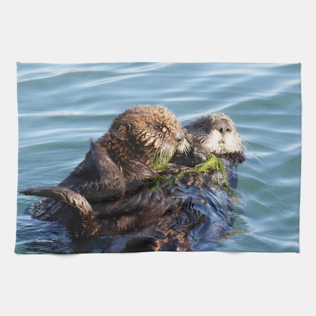 Sea Otter Mutter und Jungtier mit Seetang Geschirrtuch (Horizontal)