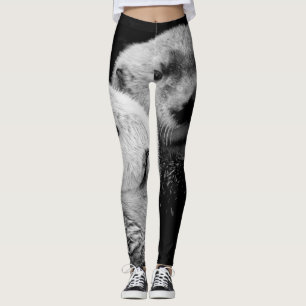Sea Otters: Schwarz-weißes Paar. Leggings