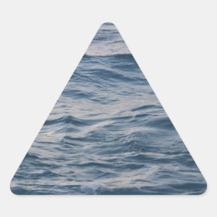 Sea water closeup dreieckiger aufkleber