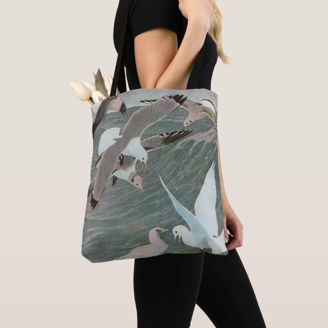 Seagulls Over Ocean Waves von Louis Agassiz Futes Tasche (Von Nahem)