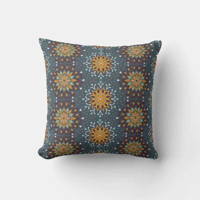 Seamless floral pattern. Stylized doodle flowers.  Kissen (Vorderseite)