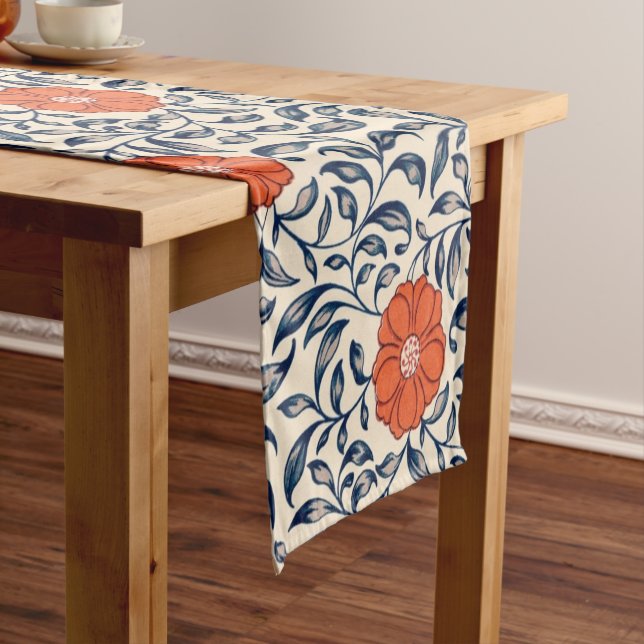 Seamless floral pattern with vibrant orange flower kurzer tischläufer (Beispiel)