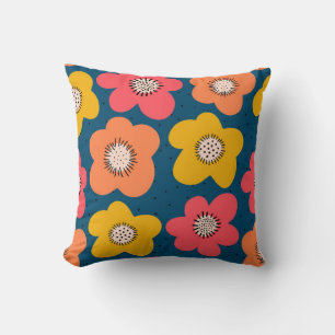 Seamless flower pattern. Bold florals Scandinavian Kissen