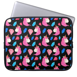 Seamless pattern of a magic unicorn with multicolo laptopschutzhülle