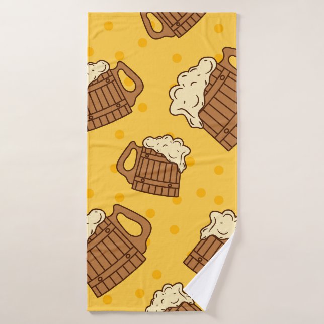 Seamless Pattern with Wooden Foam Beer Mugsbeer, p Badehandtuch (Badehandtuch)