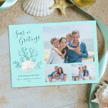Seas N Greetings Aqua Blue Beach Weihnachts-Foto Feiertagskarte<br><div class="desc">Diese stilvolle,  moderne Weihnachtskarte mit 3 Fotos Thema Strand hat einen weißen Sand Dollar und 2 weiße Seesterne auf einem Glitzer Korallenzweig mit einem hellen aquablauen Hintergrund.</div>