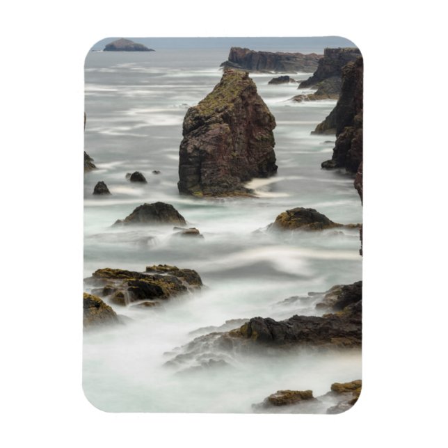 Seascape und Seestacks, Shetland Magnet (Vertikal)