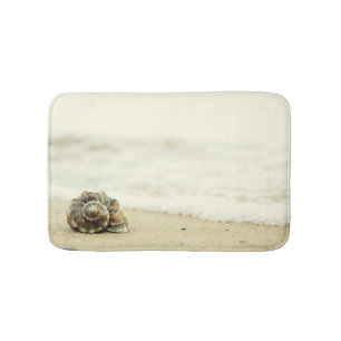 Seashell allein auf Strand Badematte