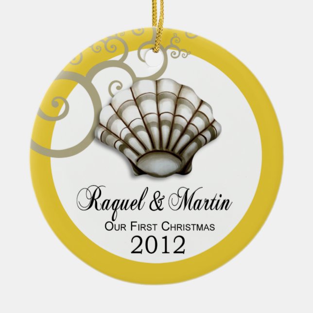 Seashell Luxe unser erstes Weihnachten Keramikornament (Vorne)