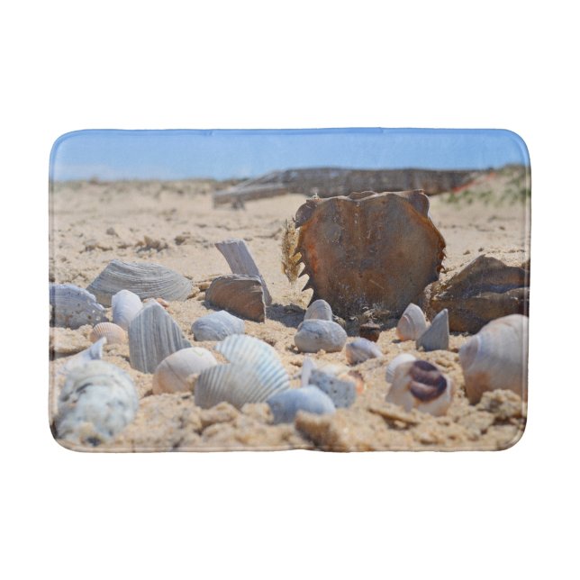 Seashells am Strand von Shirley Taylor Badematte (Vorderseite)