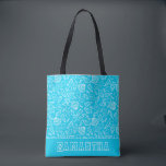 Seashells Muster auf Bright Blue Personalisiert Tasche<br><div class="desc">Hellblaue personalisierte Tasche mit weißem Muschelschablonenmuster.</div>