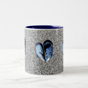Seashells und Sand Zweifarbige Tasse