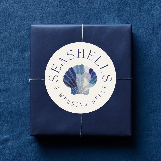 Seashells Wedding Bells Blue Beach Wedding Runder Aufkleber (Von Creator hochgeladen)