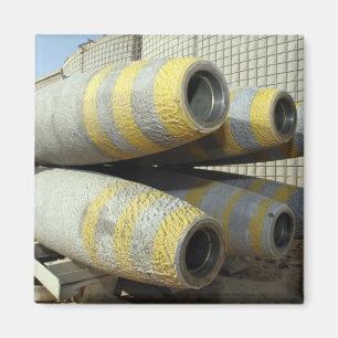 Sechs GBU-12-Bomben sitzen im Rack Magnet