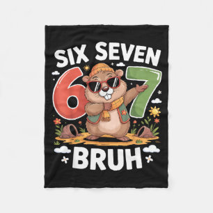 Sechs Sieben 67 Bruh Groundhog Dabbing Lustig 6 7  Fleecedecke