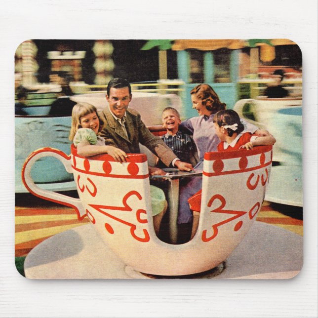 Sechzigerjahre Teacupfahrt am Vergnügungspark Mousepad (Vorne)
