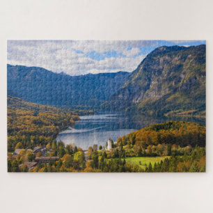 See Bohinj in Slowenien im Herbst