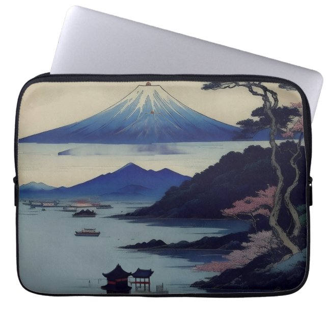 See, Kiefer und Berg - Japan Laptopschutzhülle (Vorderseite)