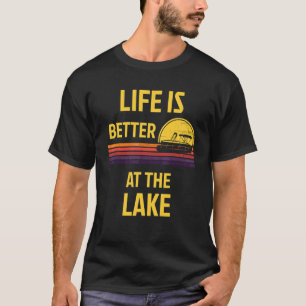 See Pontoonboot-Kapitän Bootsbesitzer am See T-Shirt
