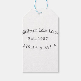 Seehaus wird gemietet. Datum Jahr benutzerdefinier Geschenkanhänger