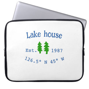 Seehaus wird gemietet. Datum Jahr benutzerdefinier Laptopschutzhülle
