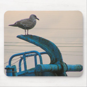 Seemöwe-Erholungen auf Anker von Schiff   Choshi Mousepad