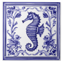 Seepferd Navy Blue and White Sea Beach House