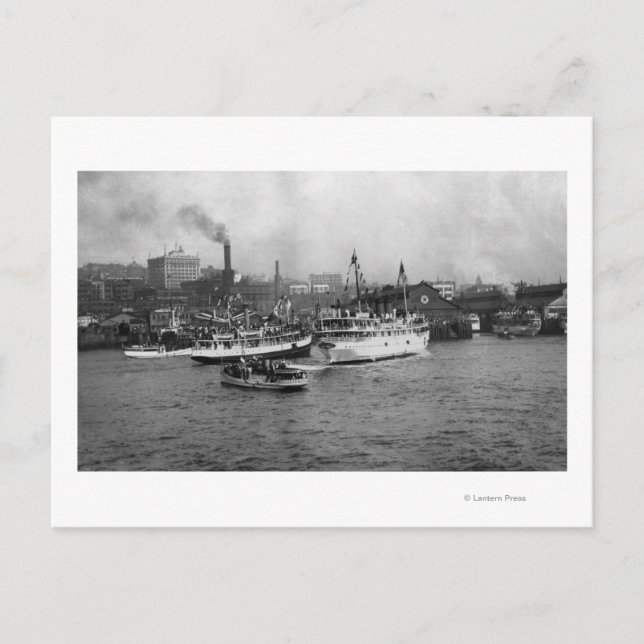 Seepromenade mit Schiffen von Seattle Postkarte (Vorderseite)
