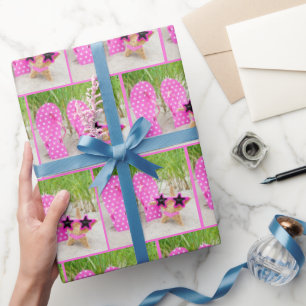 Seesterne und Flip-Flops im Sand Geschenkpapier