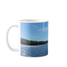 Seevermilions-funkelndes blaues Wasser
