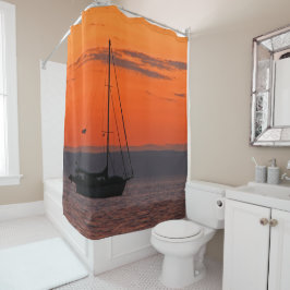 Segelboot bei Sunset Orange Sky Duschvorhang