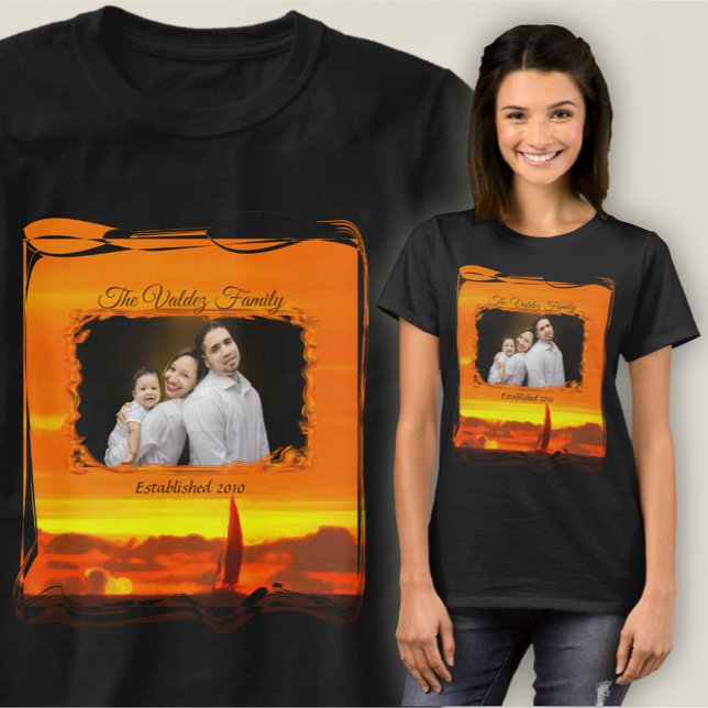 Segelboot der Familie Sunset 1300 T-Shirt (Von Creator hochgeladen)