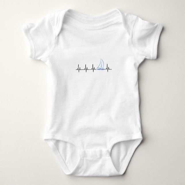 Segelboot Heartbeat Funny Sailboat Baby Strampler (Vorderseite)