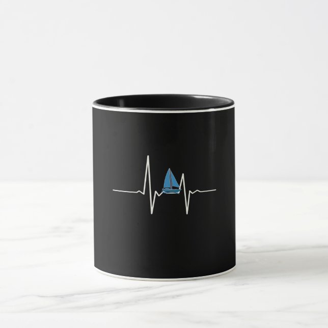 Segelboot Heartbeat Tasse (Zentrum)