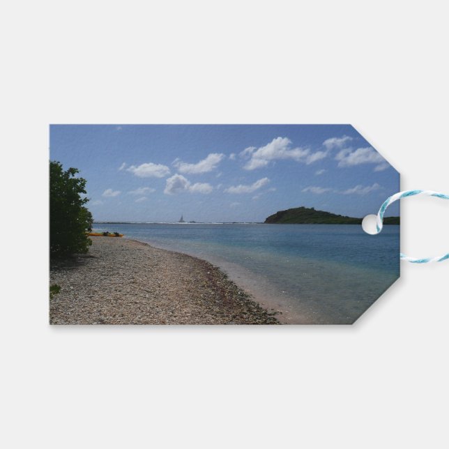 Segelboot in der Ferne bei St. Thomas Geschenkanhänger (Vorderseite (Horizontal))