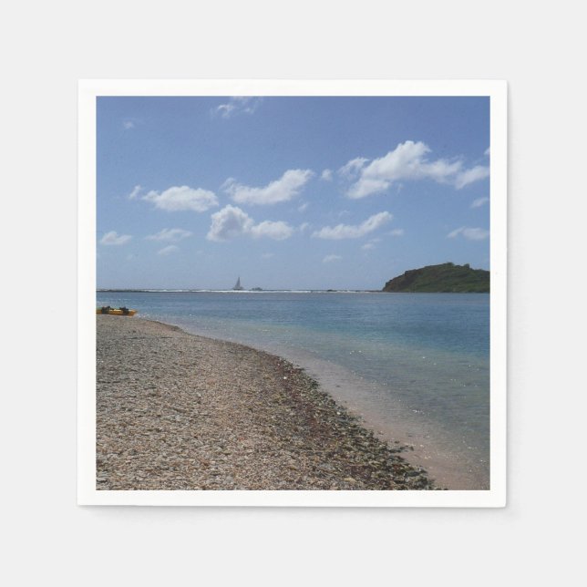 Segelboot in der Ferne bei St. Thomas Serviette (Vorderseite)