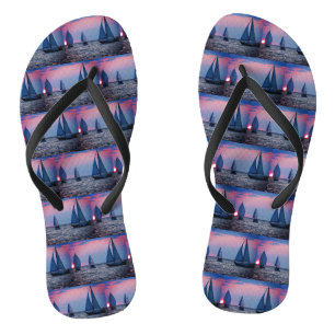 Segelboote bei Sonnenuntergang Flip Flops